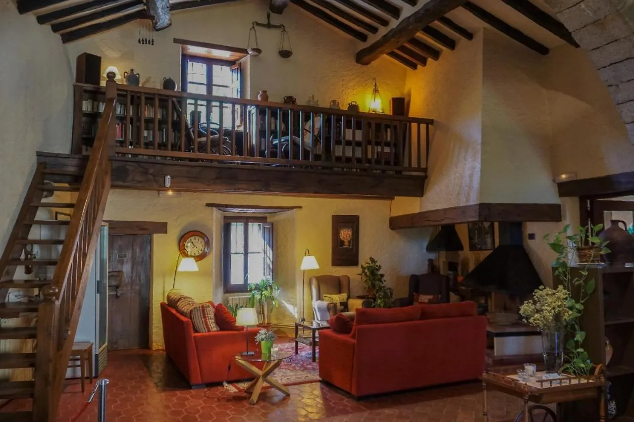 La Sala De Camos Hotel